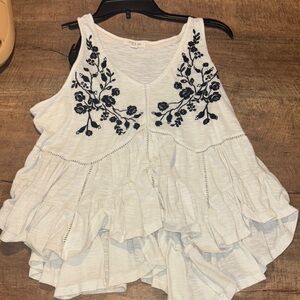 Belk Cream Ruffled Tank Top